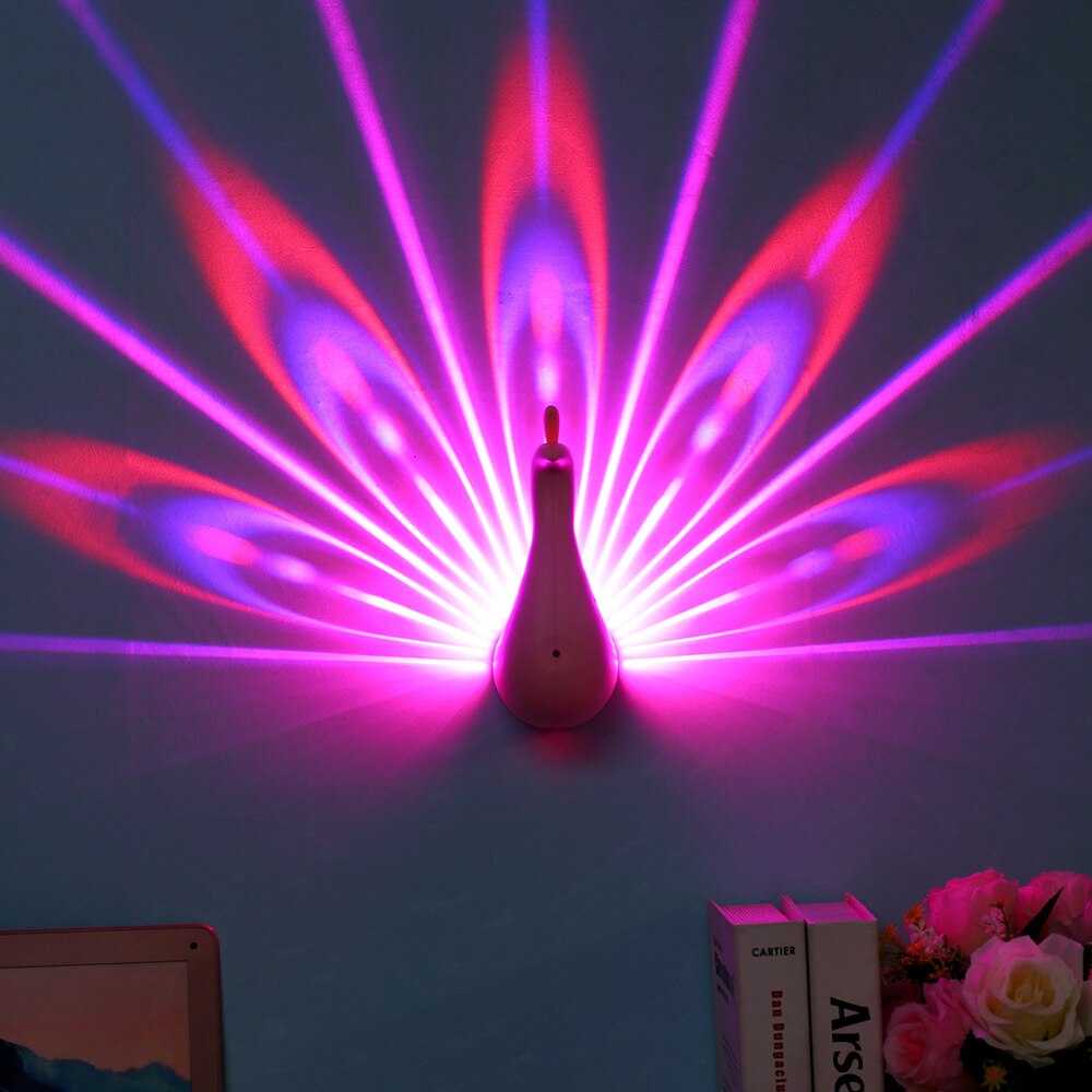 Veilleuse projection paon