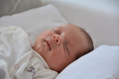 Bébé qui dort 2